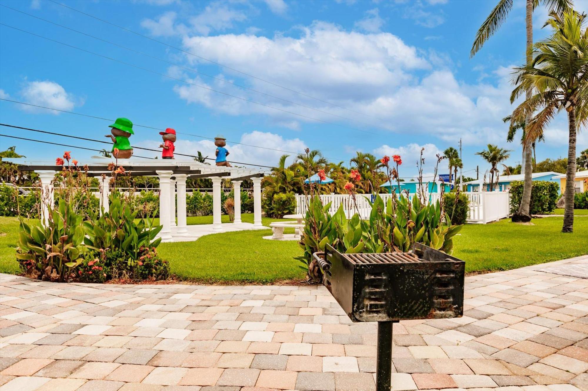 2 Bed Cottage With Pool, Close To Beach! Bbq Grills & Patio Fort Myers Ngoại thất bức ảnh